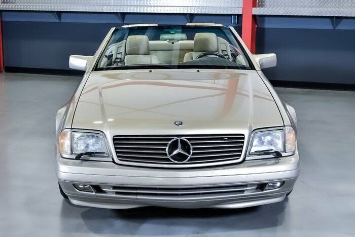 Imagen 2/7 de Mercedes-Benz SL 320 (1996)