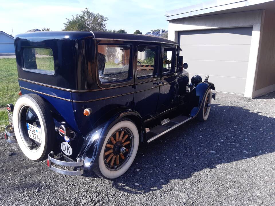 Image 8/18 of Buick Master Six (1927)