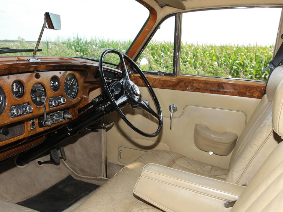 Image 4/52 of Rolls-Royce Silver Cloud II (1962)