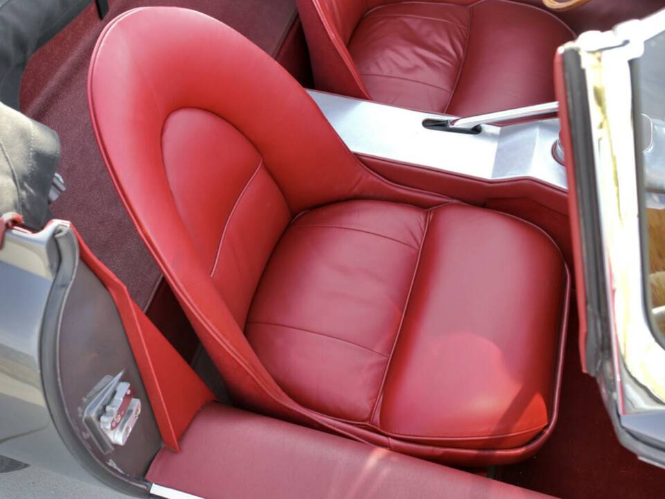 Image 25/50 de Jaguar E-Type 3.8 Flat Floor (1961)