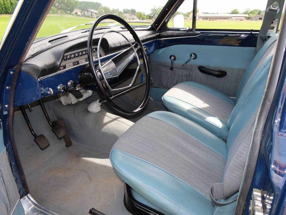 Image 12/13 of Volvo P 121 (1961)