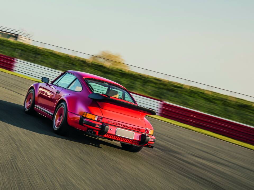 Bild 32/33 von Porsche 911 Turbo 3.3 Flachbau (1985)