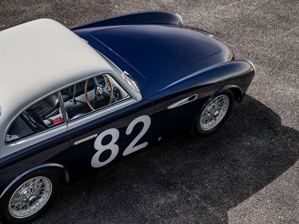 Image 40/61 of Ferrari 225 S (1952)