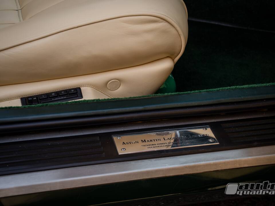 Immagine 15/17 di Aston Martin Virage Volante (1992)