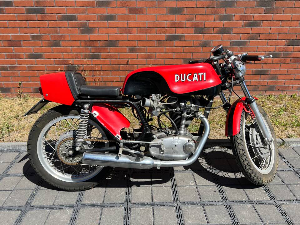 Bild 9/18 von Ducati DUMMY (1974)