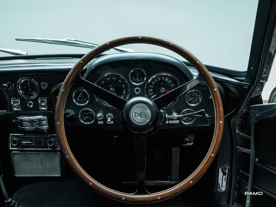 Bild 30/40 von Aston Martin DB 6 (1965)