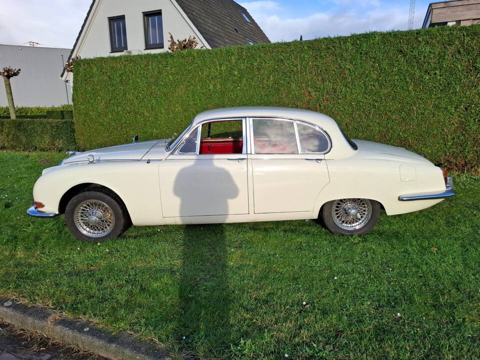 Image 3/68 de Jaguar Type S 3.4 (1964)