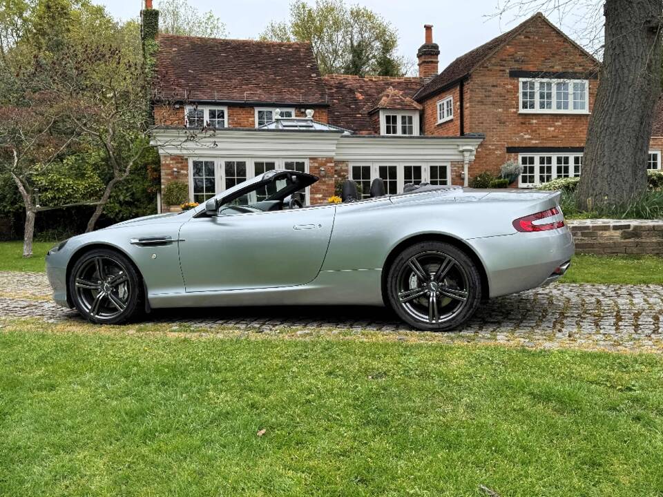 Immagine 10/28 di Aston Martin DB 9 (2009)