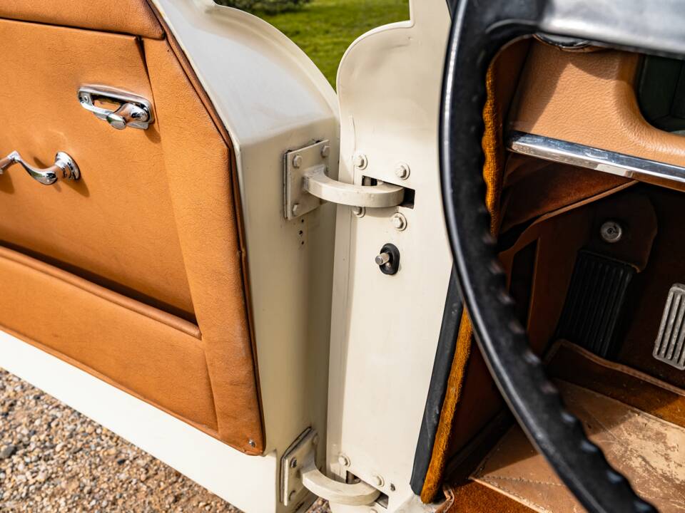 Bild 44/100 von Jaguar XK 150 DHC (1959)