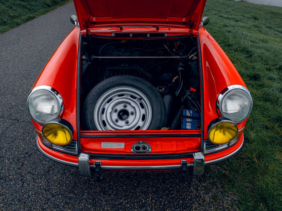Image 29/63 of Porsche 911 R (1967)