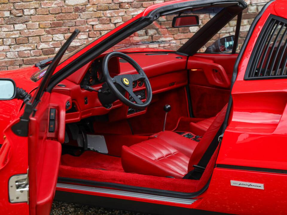 Immagine 38/50 di Ferrari 328 GTS (1986)