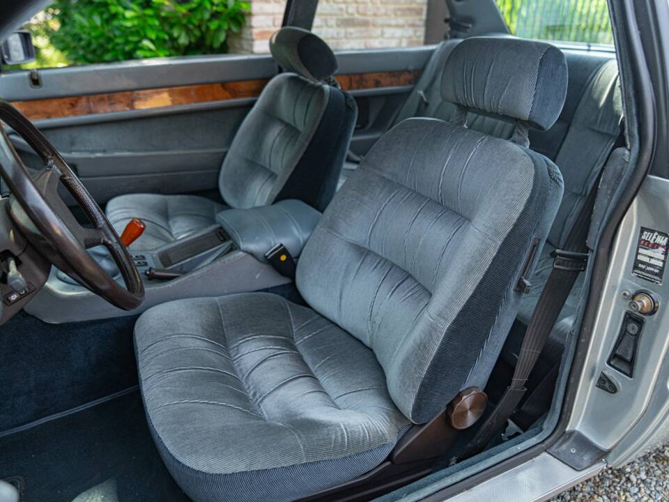 Imagen 24/50 de Maserati Biturbo Si (1988)