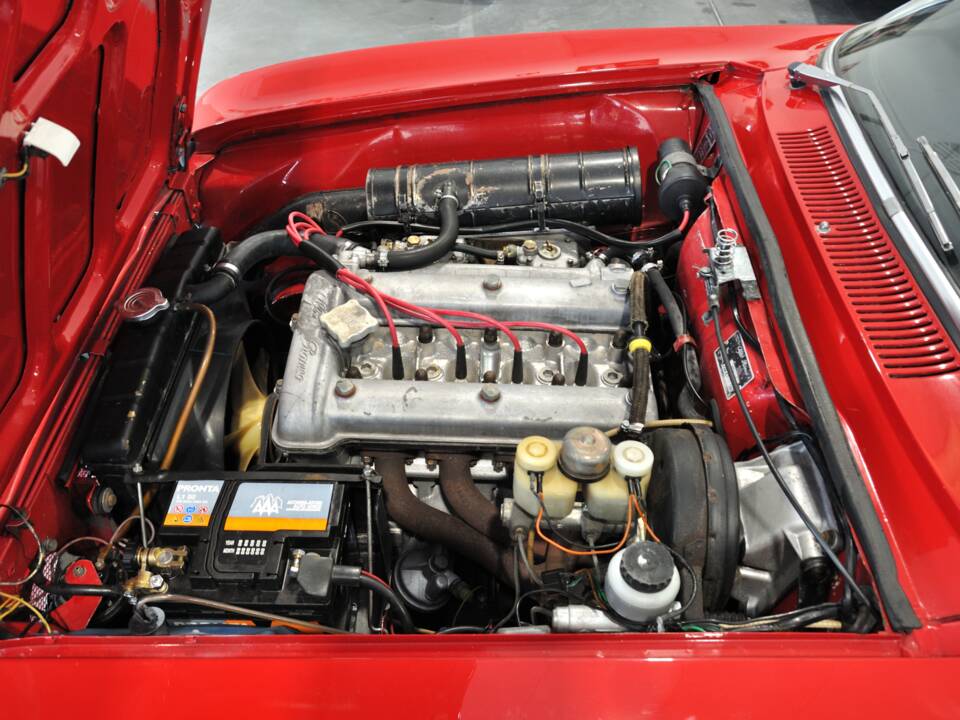 Imagen 9/43 de Alfa Romeo Giulia GT 1300 Junior (1971)
