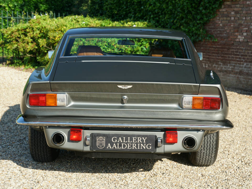 Image 46/50 of Aston Martin V8 (1980)