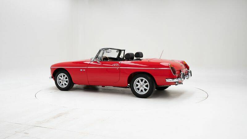 Image 4/15 of MG MGB (1973)