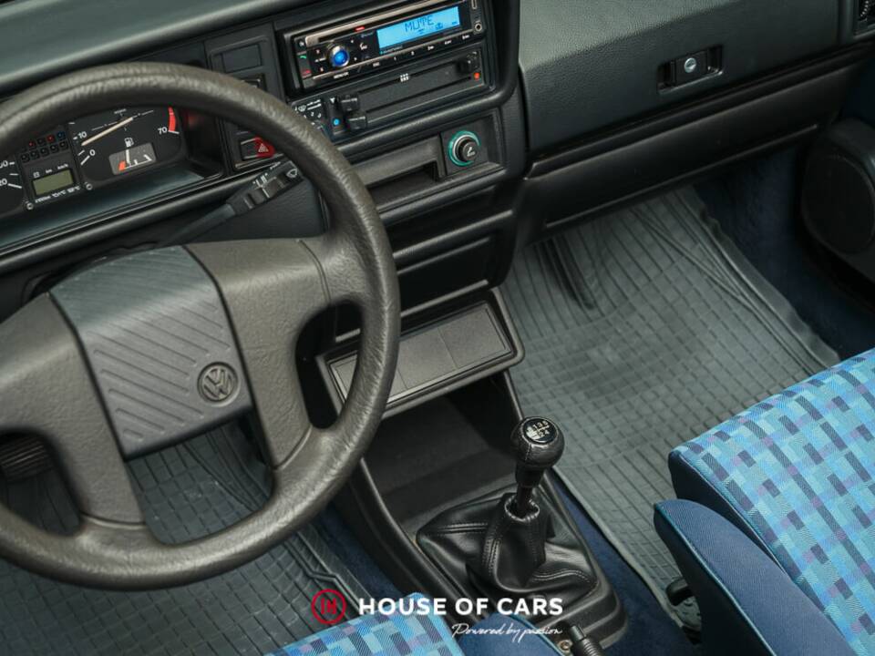 Bild 20/24 von Volkswagen Golf I Cabrio GLi 1.8 (1992)