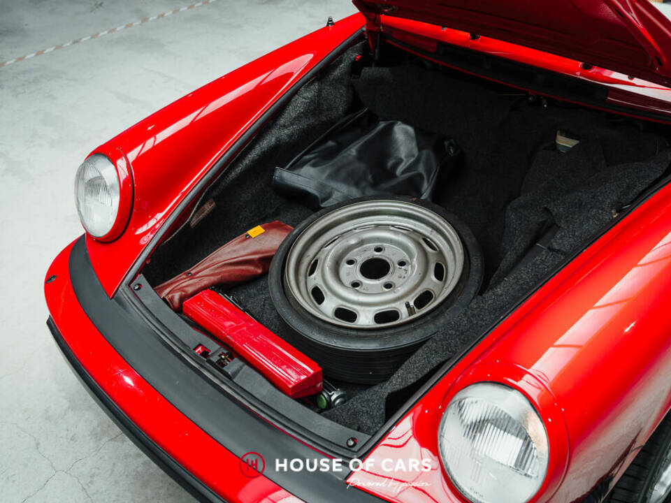 Image 14/25 of Porsche 911 SC 3.0 (1983)