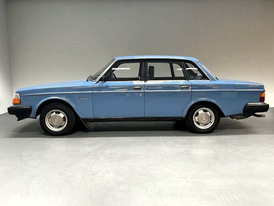 Imagen 4/15 de Volvo 244 (1980)