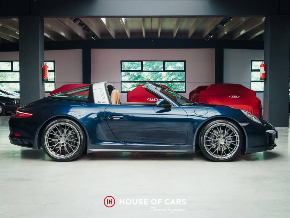 Immagine 5/25 di Porsche 911 Targa 4 (2016)