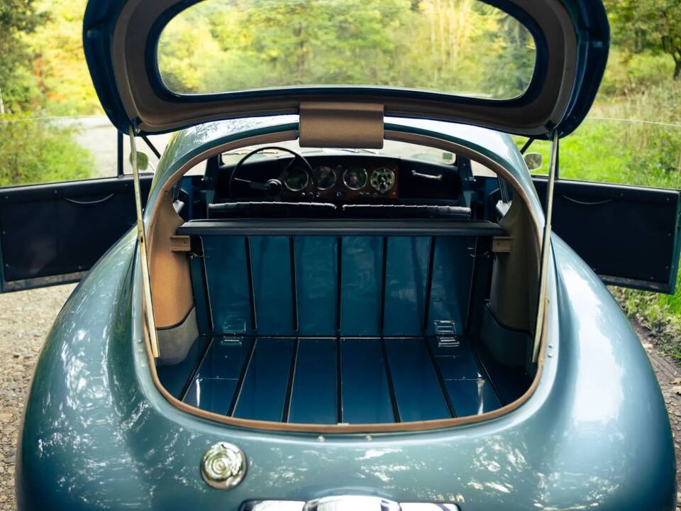 Immagine 26/49 di Aston Martin DB 2/4 Mk I (1953)