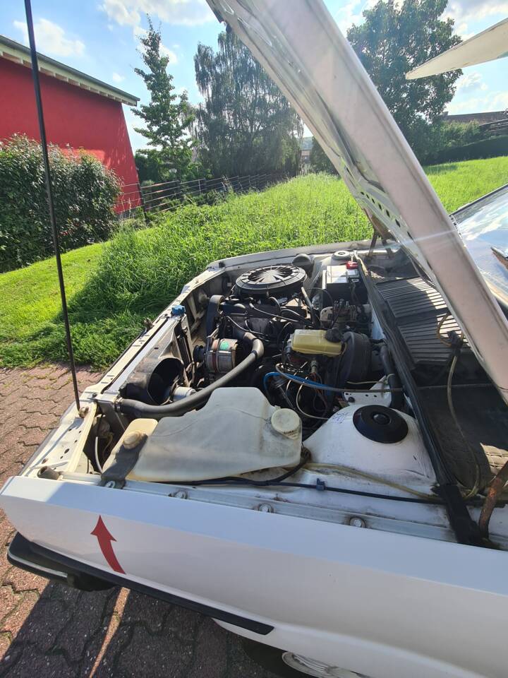 Image 8/10 of Volkswagen Passat  1.3 (1982)