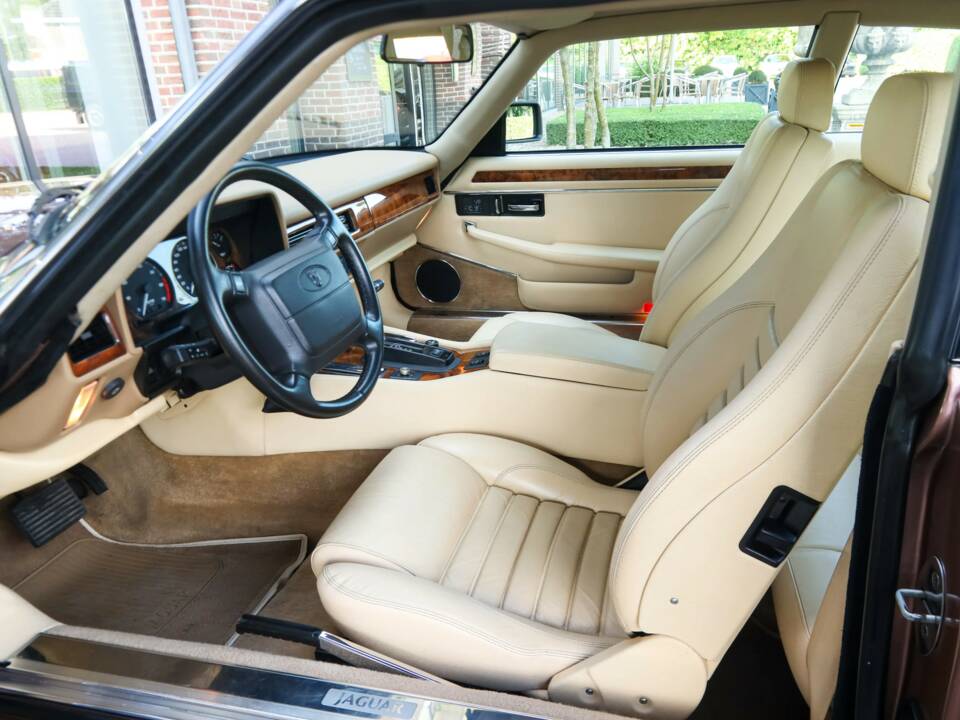 Obraz 34/50 pojazdu Jaguar XJS 4.0 (1994)