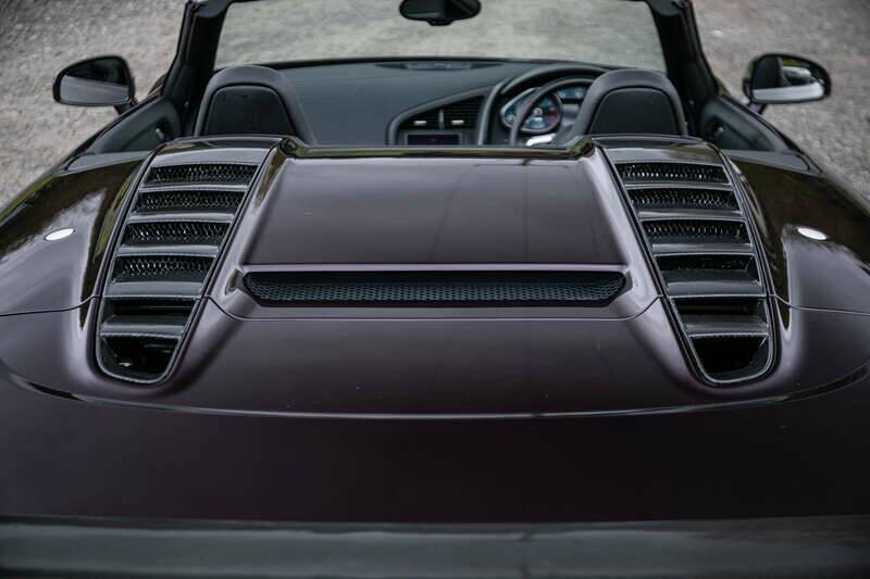 Immagine 10/35 di Audi R8 V10 Spyder (2011)