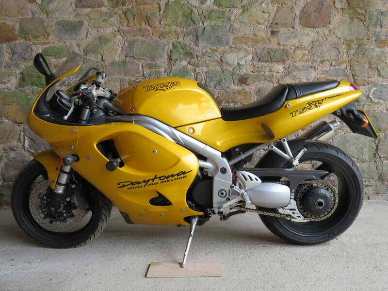 Bild 2/40 von Triumph DUMMY (1997)