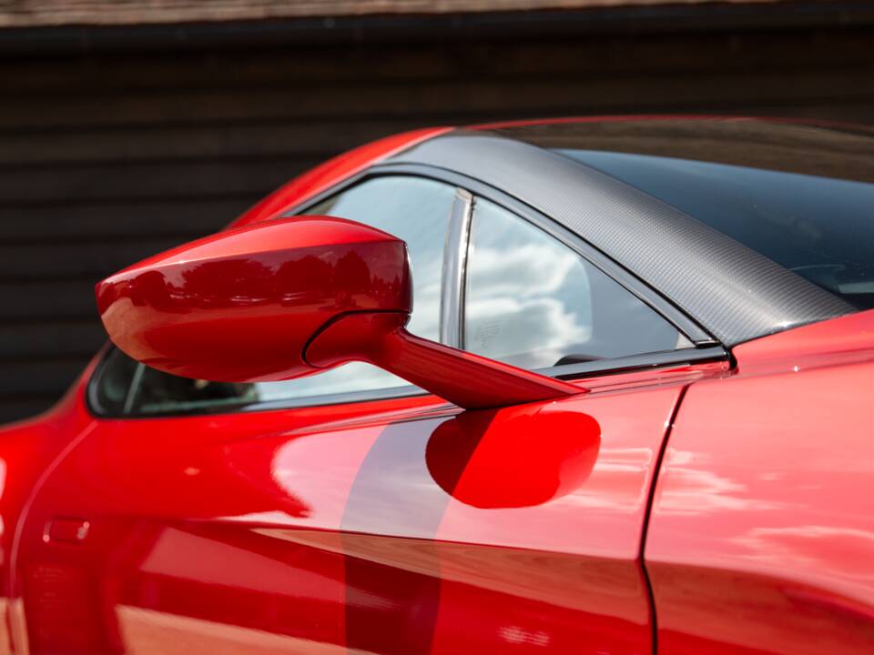 Image 43/80 of Aston Martin Vanquish Zagato (2017)
