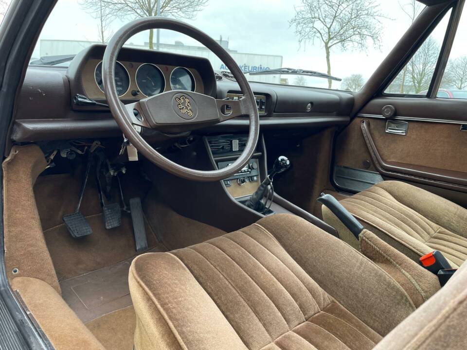 Imagen 10/15 de Peugeot 504 V6 Coupe (1980)