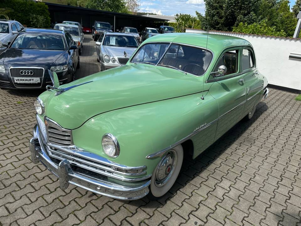 Image 46/82 of Packard Deluxe (1950)
