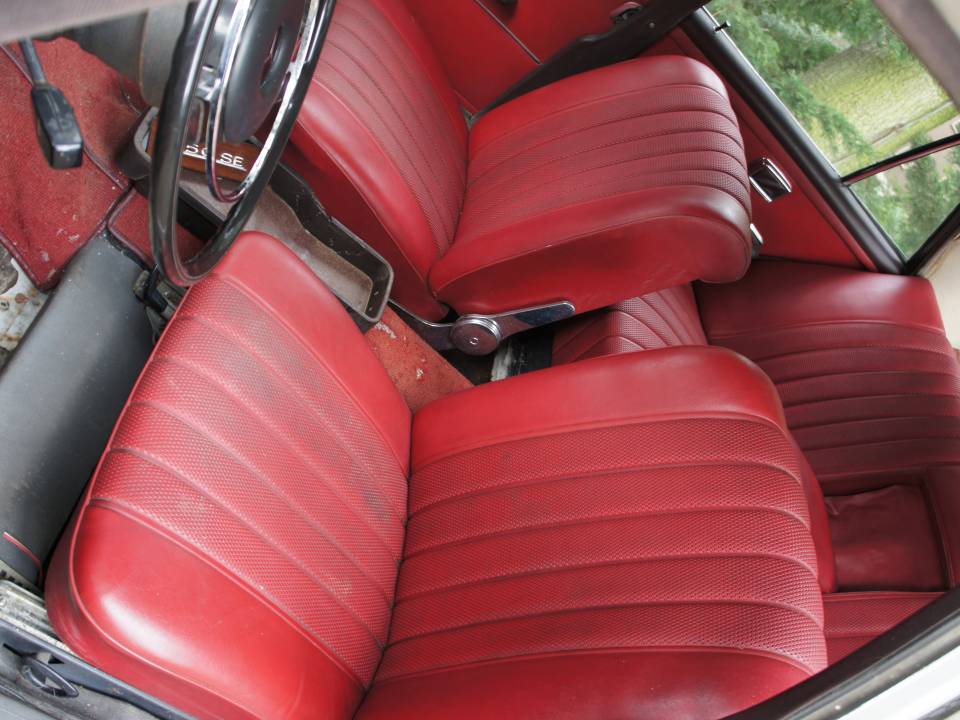 Imagen 14/22 de Mercedes-Benz 250 SE (1967)