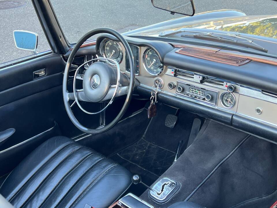 Imagen 8/43 de Mercedes-Benz 280 SL (1968)