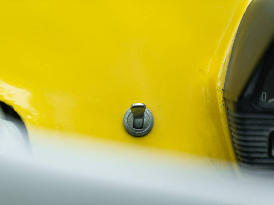 Bild 35/39 von FIAT 600 Savio Jungla (1967)