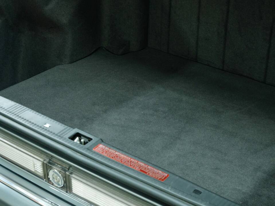 Bild 13/50 von Mercedes-Benz 300 SE (1992)