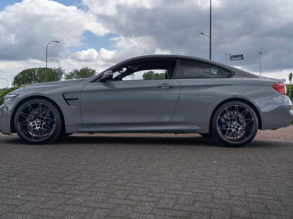 Image 3/6 of BMW M4 Competition (2018)