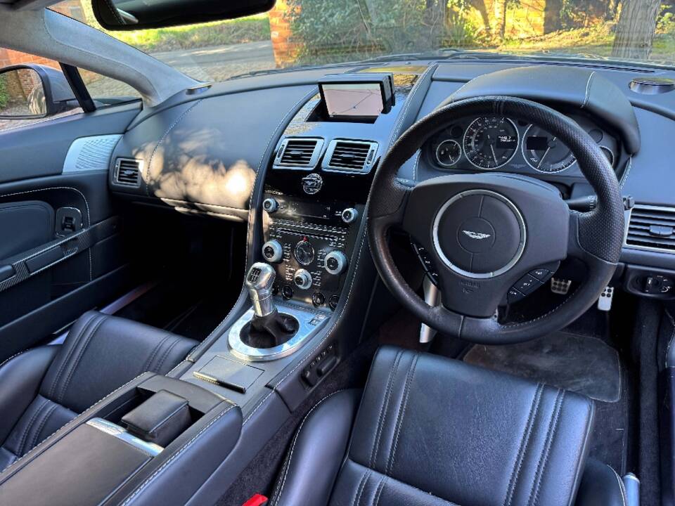 Afbeelding 25/49 van Aston Martin V12 Vantage (2009)