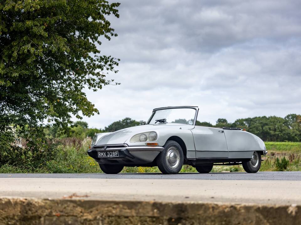 Bild 15/50 von Citroën ID 19 Break (1967)
