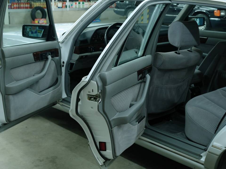 Bild 39/50 von Mercedes-Benz 500 SE (1990)