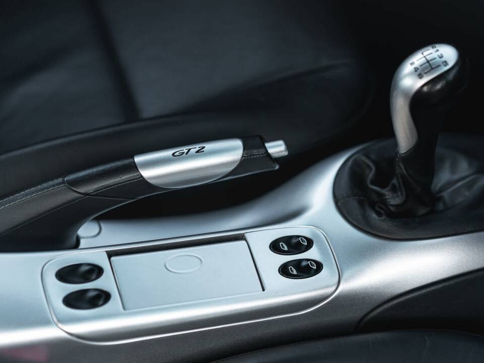 Bild 15/25 von Porsche 911 GT2 (2003)