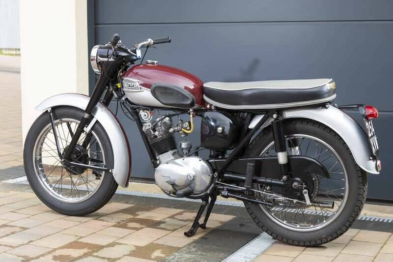 Image 13/23 of Triumph T 20 Tiger Cub (1960)