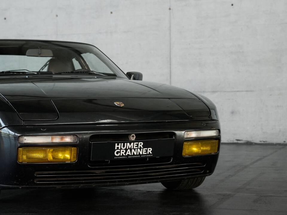 Bild 27/50 von Porsche 944 Turbo (1990)