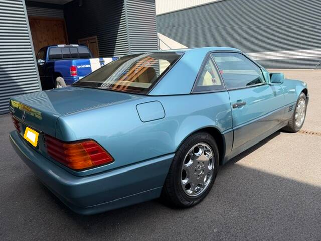 Image 6/17 of Mercedes-Benz 300 SL-24 (1992)
