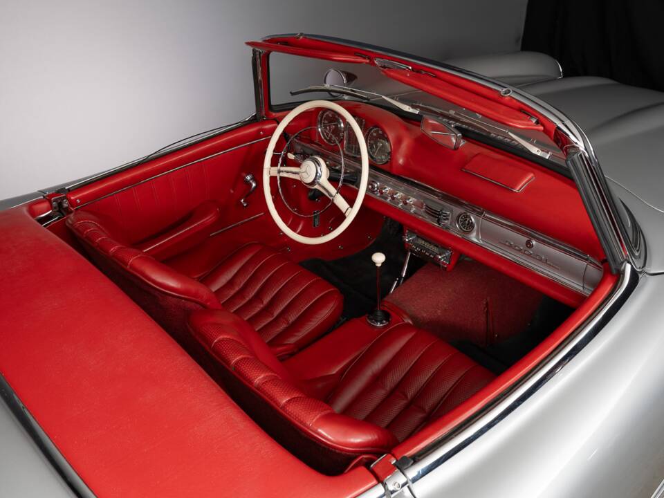 Image 34/47 of Mercedes-Benz 300 SL Roadster (1963)
