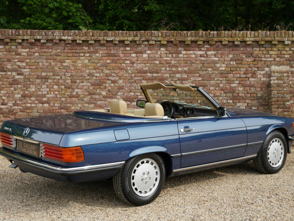 Immagine 29/50 di Mercedes-Benz 300 SL (1986)