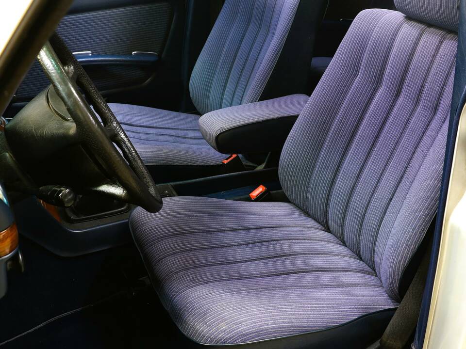 Bild 14/25 von Mercedes-Benz 280 TE (1985)