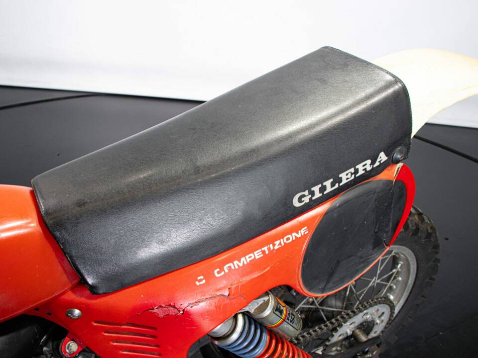 Imagen 47/50 de Gilera 125 C2 Competizione (1981)