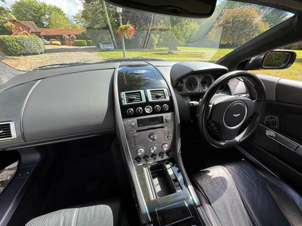 Image 29/30 of Aston Martin DB 9 (2008)