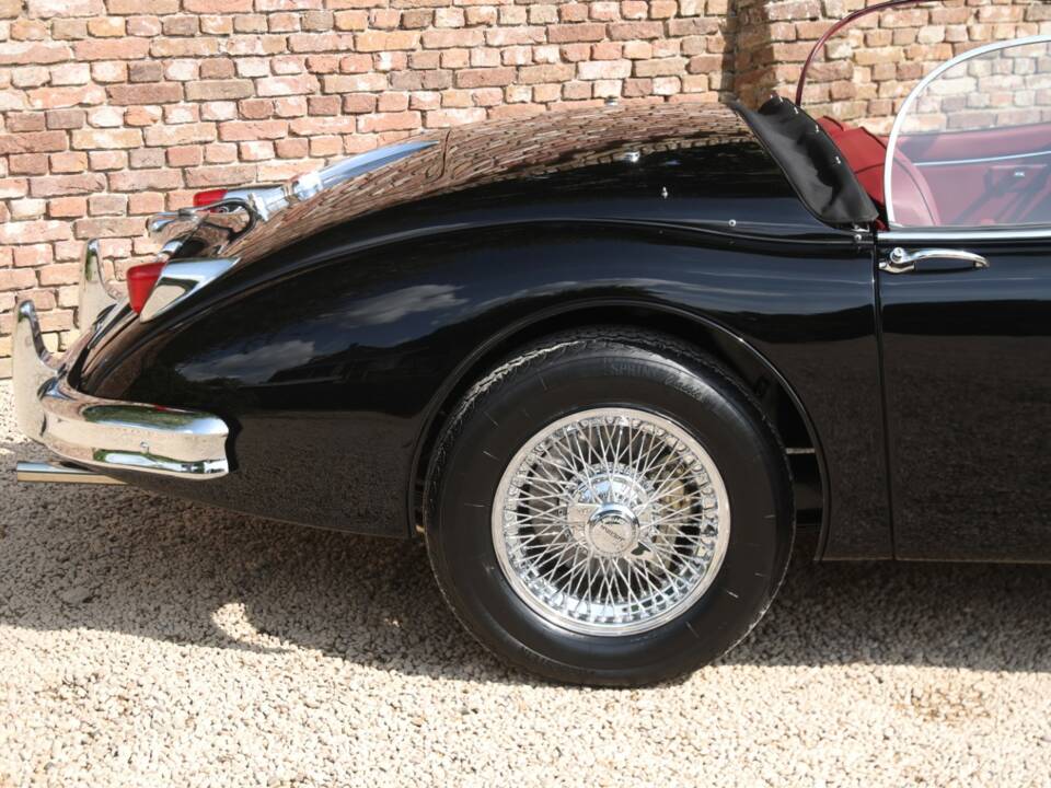 Image 45/50 de Jaguar XK 150 3.4 S OTS (1958)
