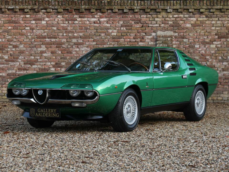 Image 16/50 of Alfa Romeo Montreal (1973)